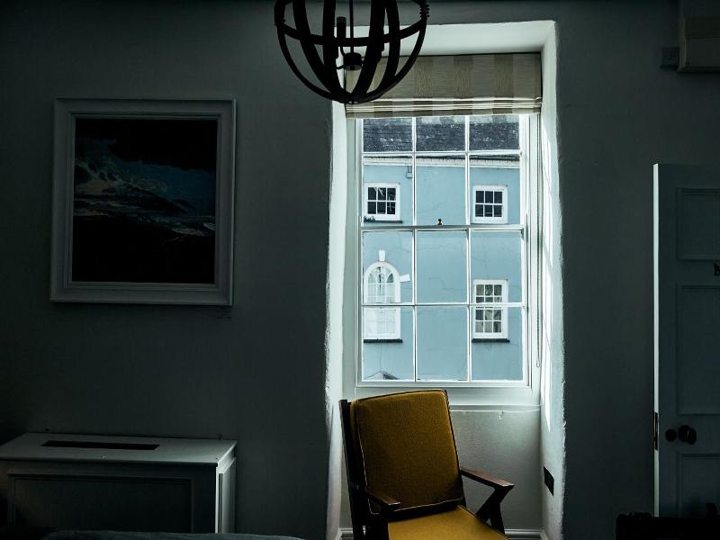 Browns Hotel - Laugharne image