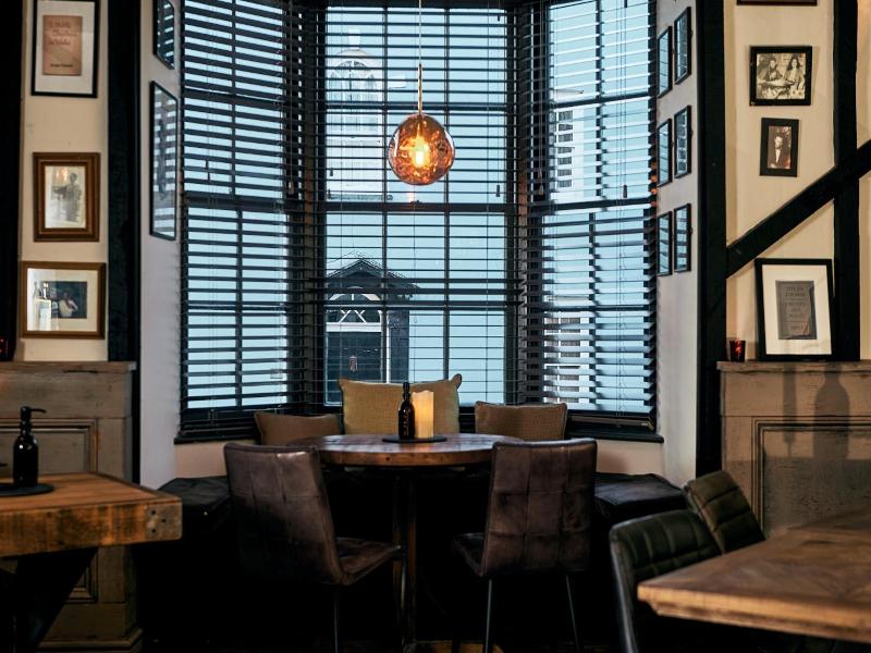 Browns Hotel - Laugharne image