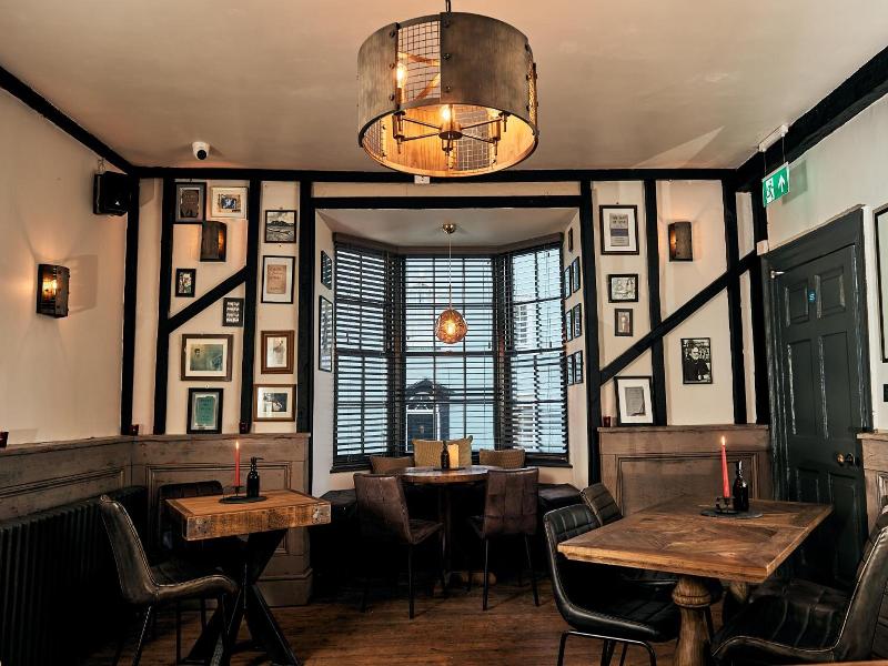 Browns Hotel - Laugharne image