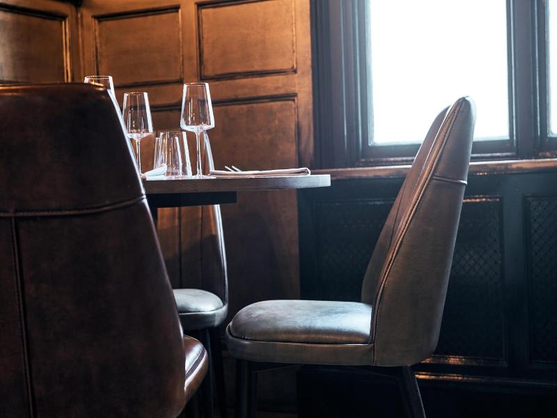 Browns Hotel - Laugharne image