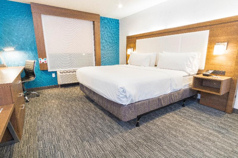 Holiday Inn Express Hollywood Walk of Fame image