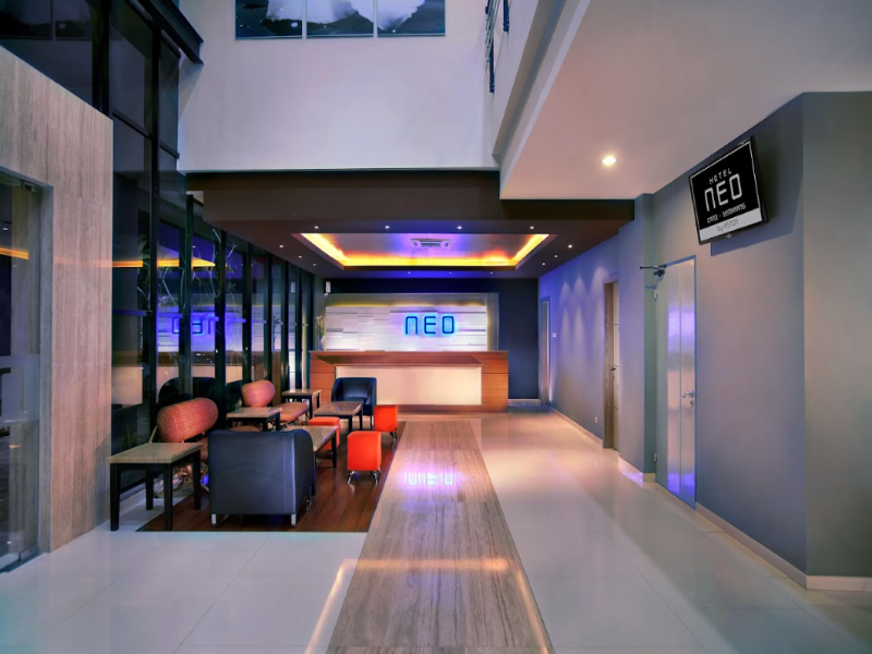 Hotel Neo Candi Semarang image