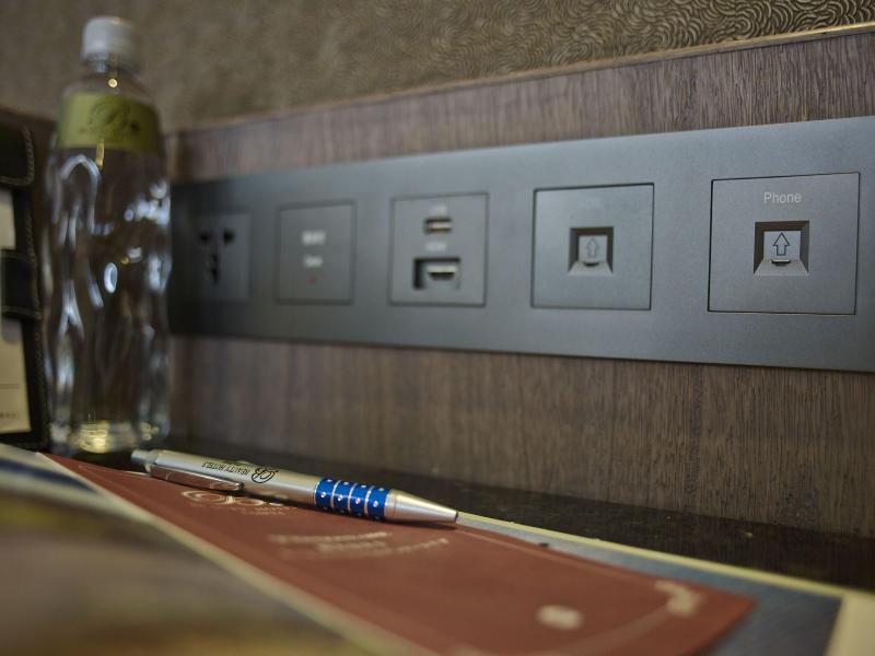 Beauty Hotels Taipei- Hotel B7 image