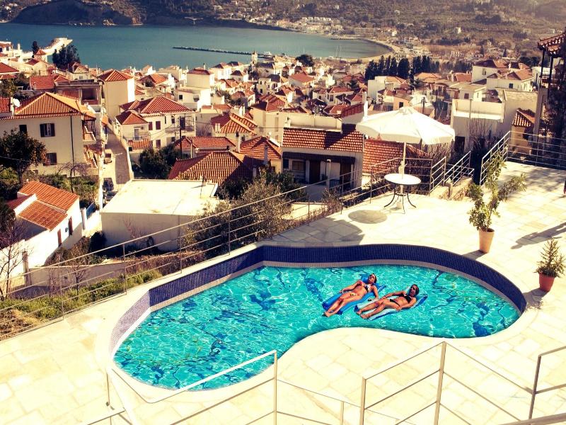 Thea Home image