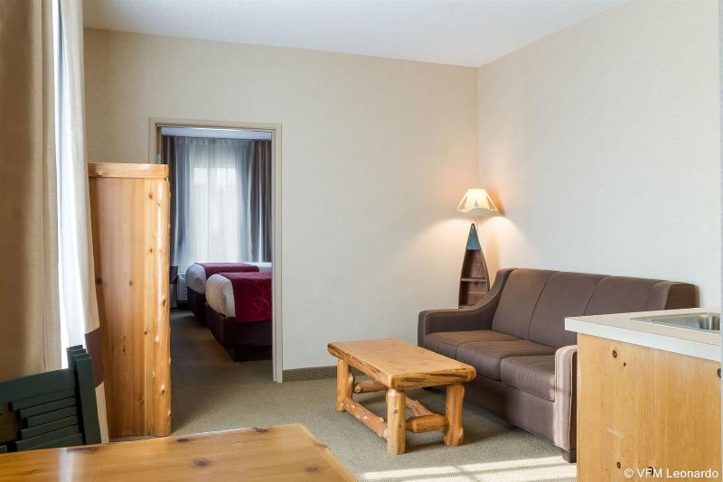 Comfort Suites Rapid River Lodge