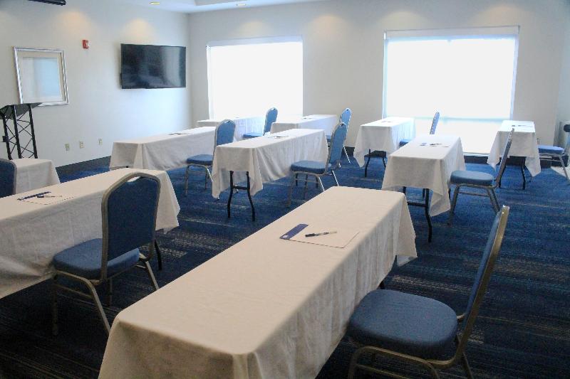 Holiday Inn Express Leland - Wilmington Area image