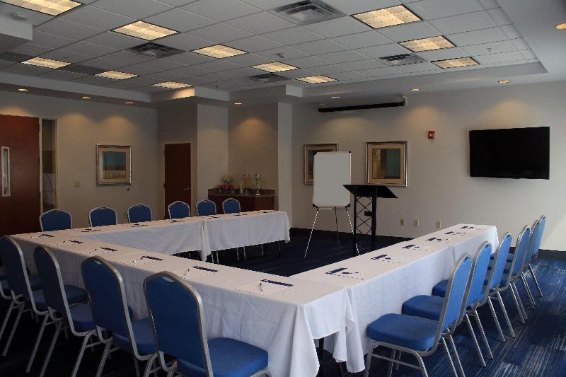 Holiday Inn Express Leland - Wilmington Area image
