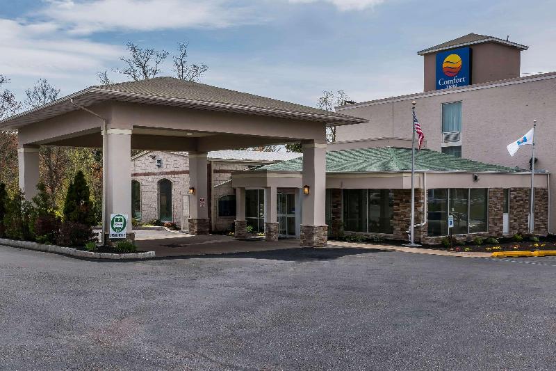 Comfort Inn - Pocono Mountain image