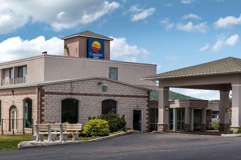 Comfort Inn - Pocono Mountain image