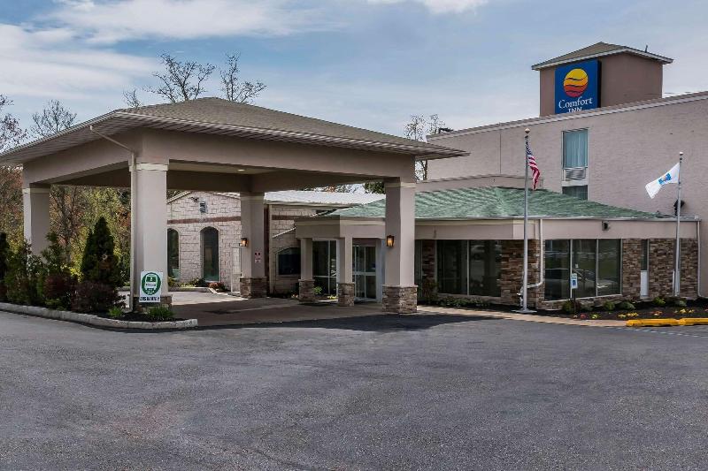 Comfort Inn - Pocono Mountain image