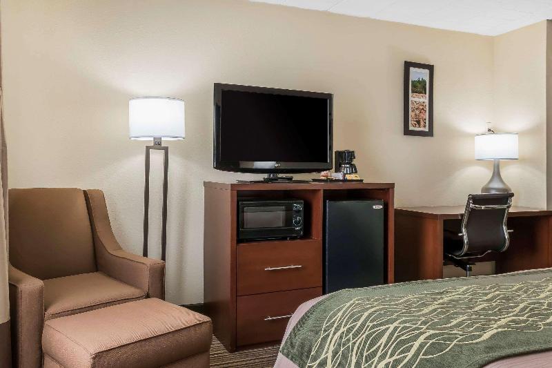 Comfort Inn - Pocono Mountain image