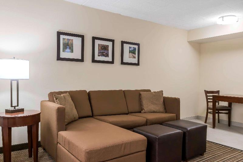 Comfort Inn - Pocono Mountain image