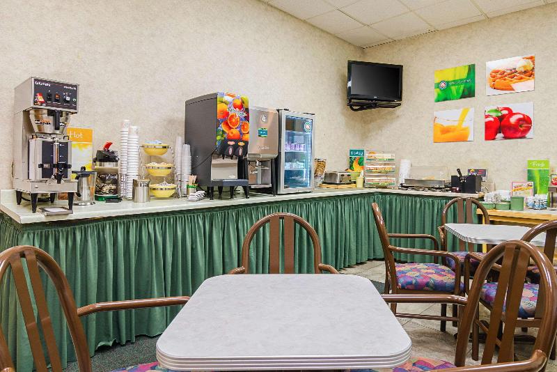 Quality Inn Rosebud Casino image