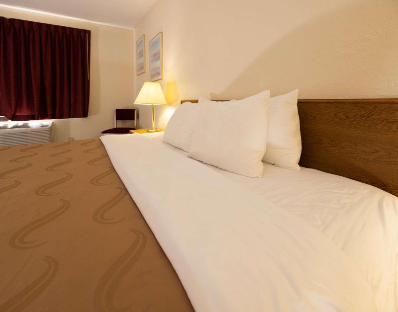 Quality Inn Rosebud Casino image
