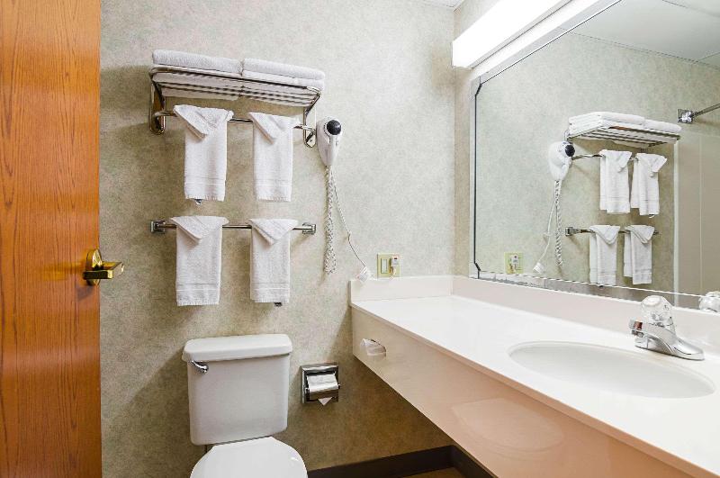 Quality Inn Rosebud Casino image