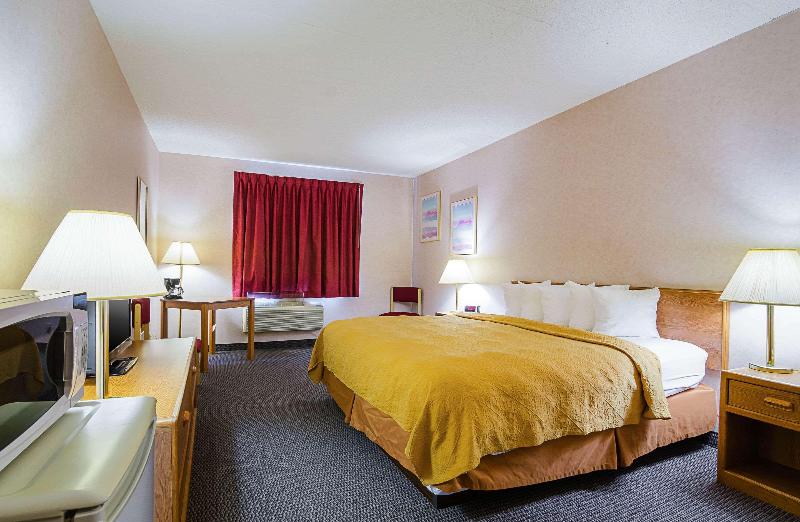 Quality Inn Rosebud Casino image