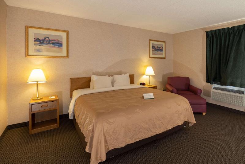 Quality Inn Rosebud Casino image