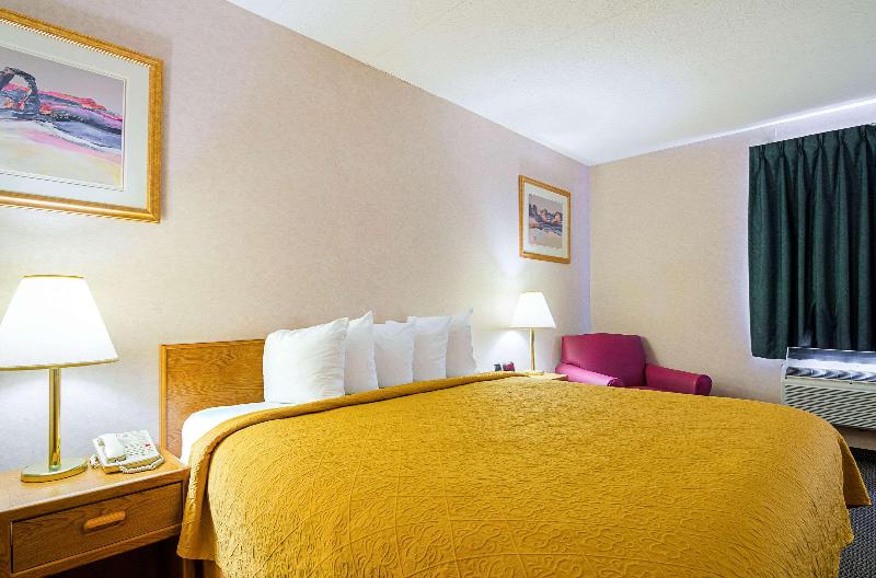 Quality Inn Rosebud Casino image