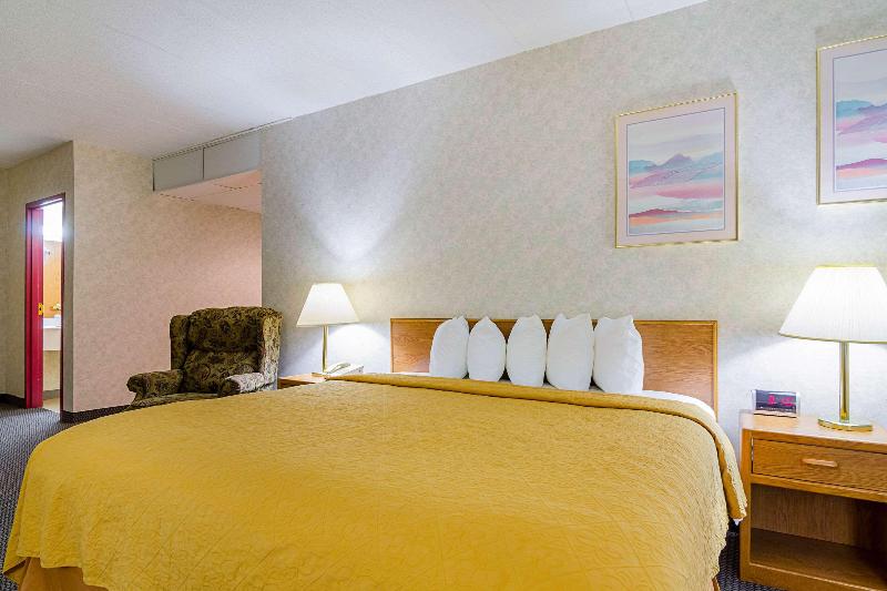 Quality Inn Rosebud Casino image