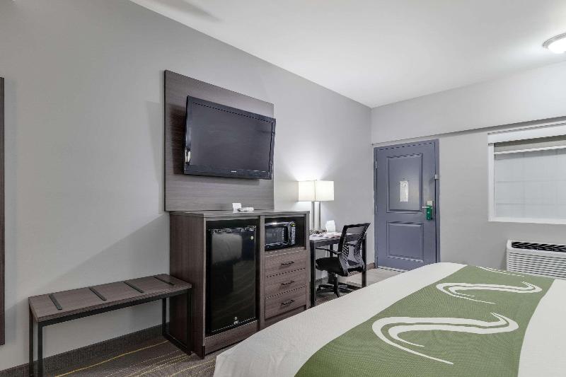 Quality Inn Kodak Sevierville image