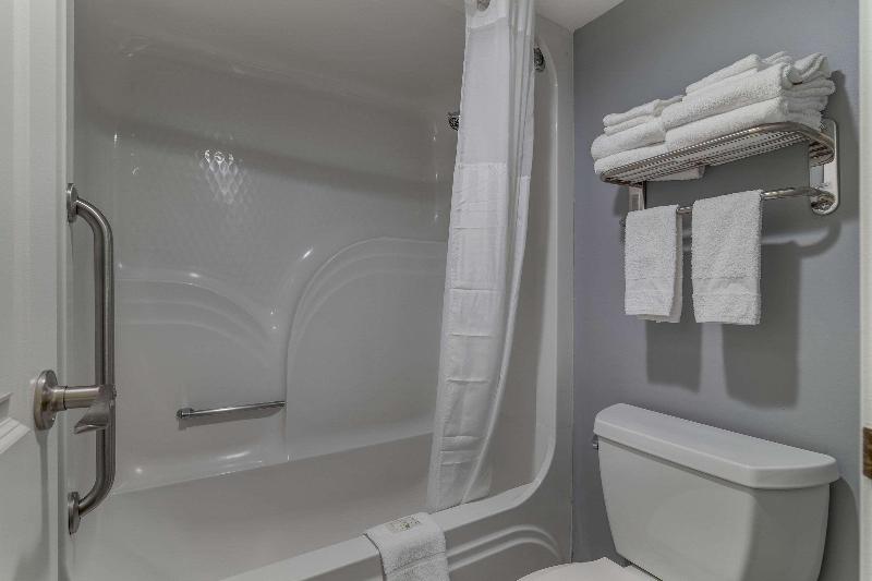 Quality Inn Kodak Sevierville image