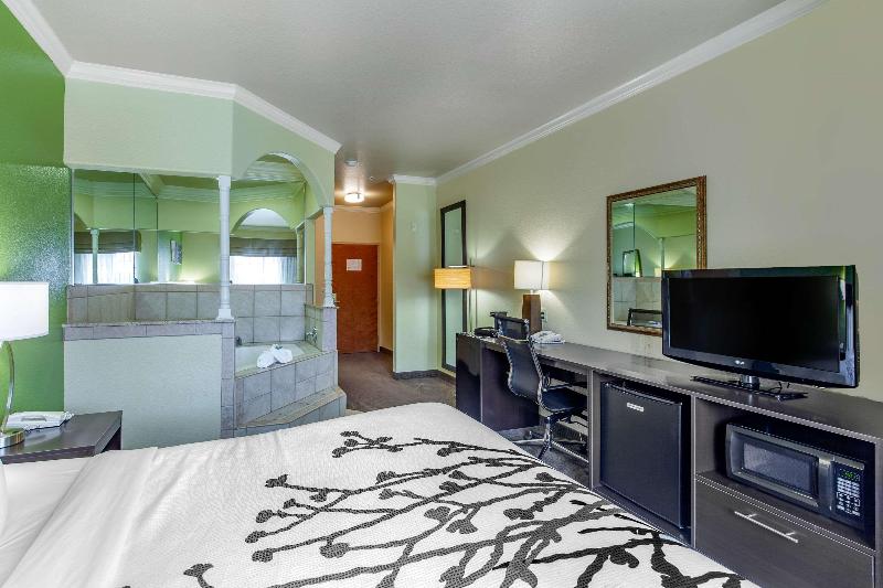 Sleep Inn & Suites Hewitt - South Waco image