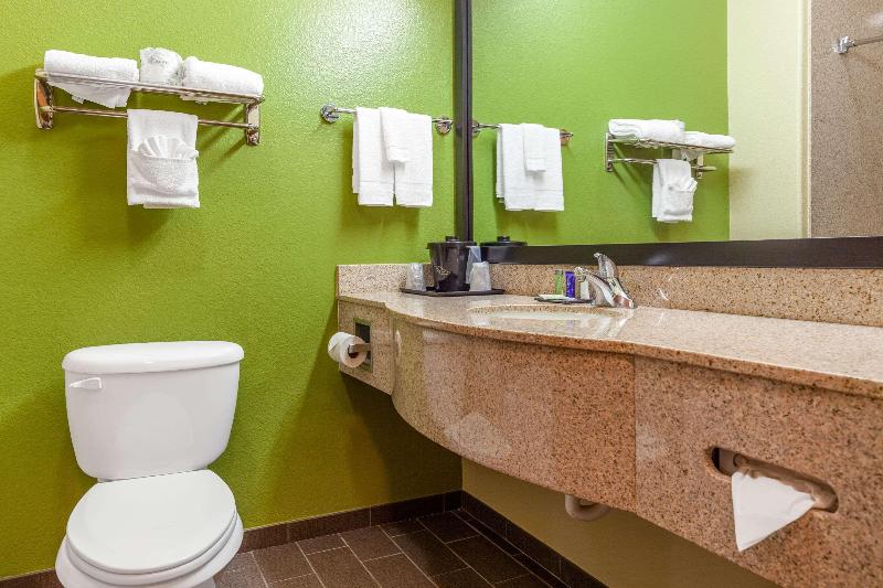Sleep Inn & Suites Hewitt - South Waco image