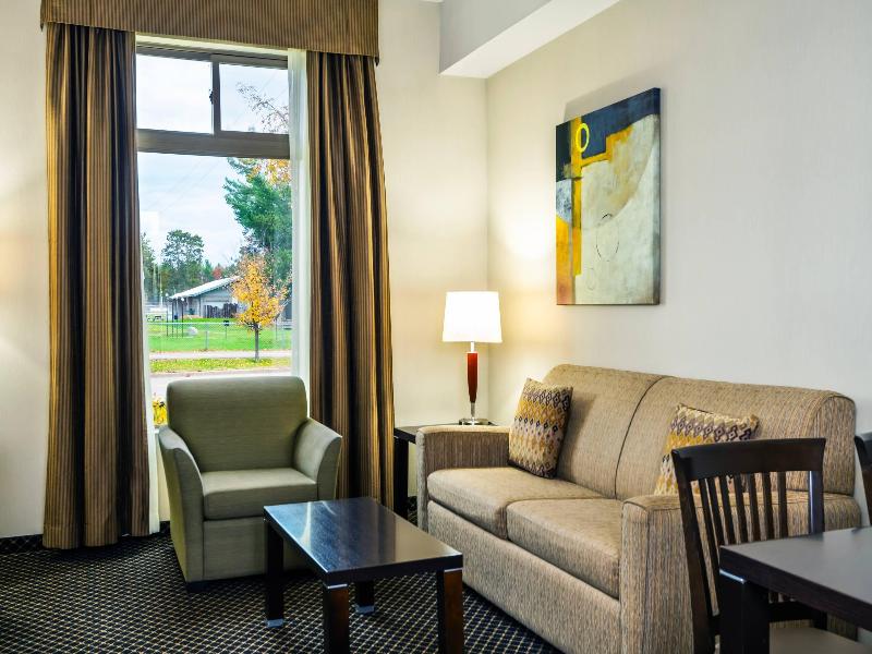 Quality Inn & Suites Petawawa image