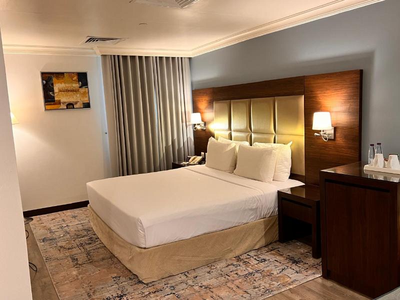 Golden Tulip Al Khobar Hotel image