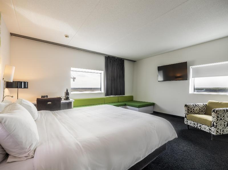 Tulip Inn Eindhoven Airport image