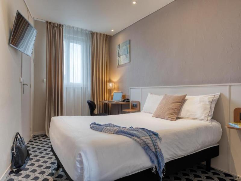 Brit Hotel Les Voyageurs image
