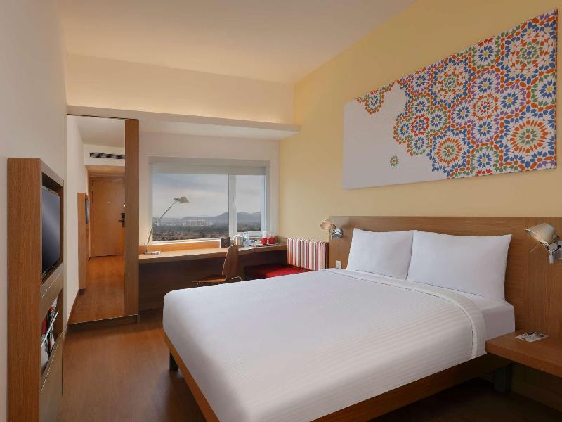 ibis Navi Mumbai image