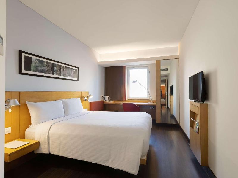 ibis Navi Mumbai image