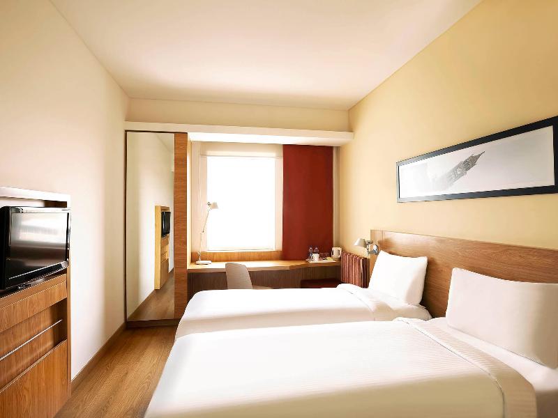 ibis Navi Mumbai image