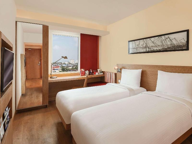 ibis Navi Mumbai image