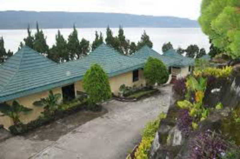 Danau Toba International Cottage Berastagi image