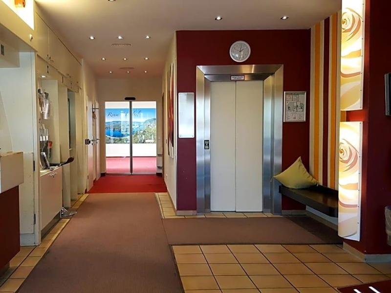 Scholz image
