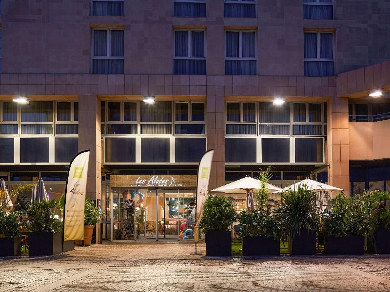 ibis Styles Toulon Centre Port image