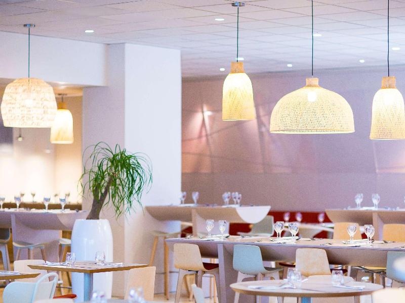 ibis Styles Toulon Centre Port image