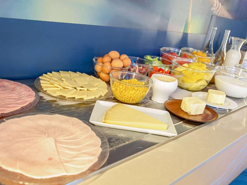 ibis Styles Toulon Centre Port image