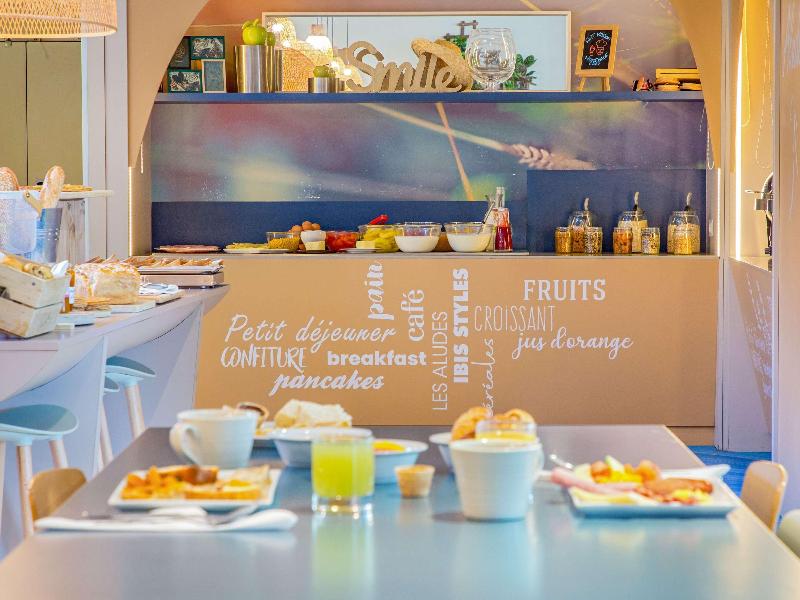 ibis Styles Toulon Centre Port image
