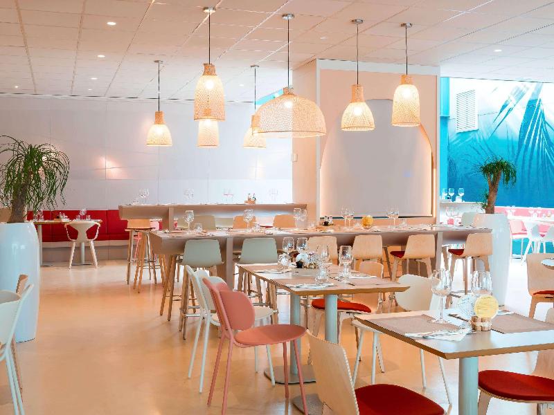 ibis Styles Toulon Centre Port image