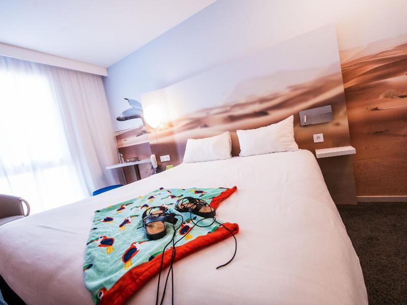 ibis Styles Toulon Centre Port image