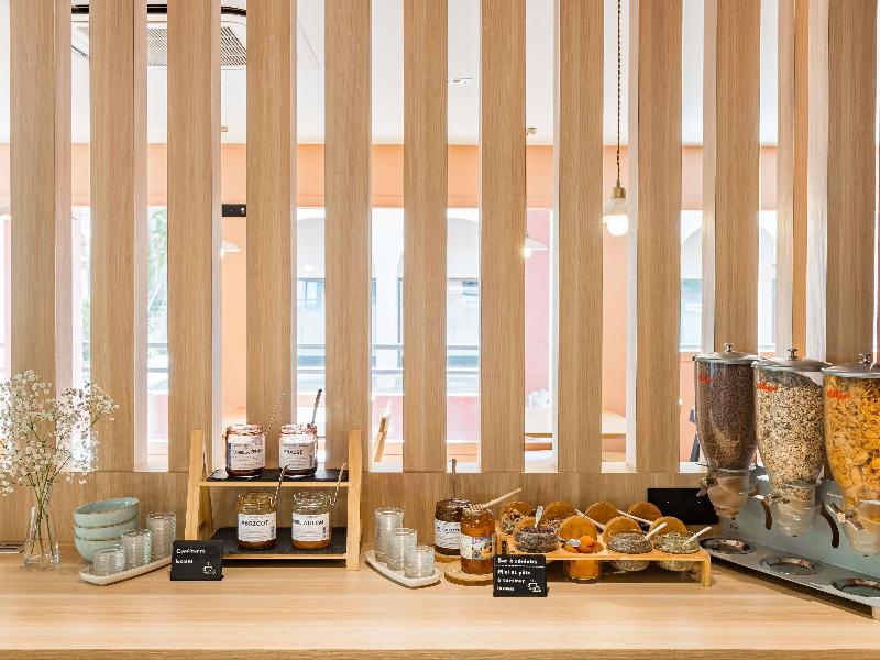 Ibis Styles Annecy Centre Gare image