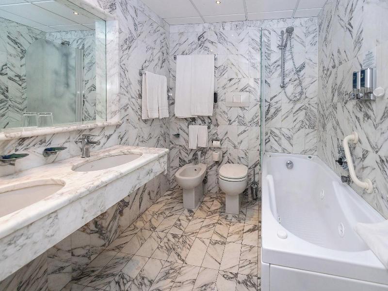Four Points by Sheraton Catania Hotel & Conference image
