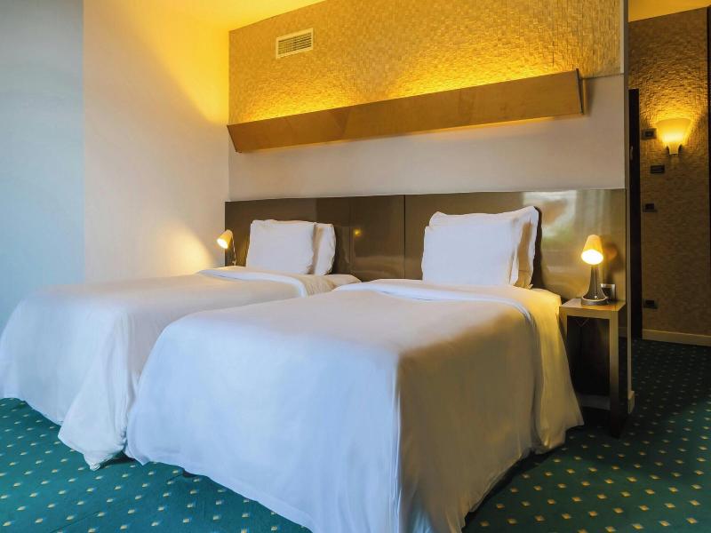 Four Points by Sheraton Catania Hotel & Conference image