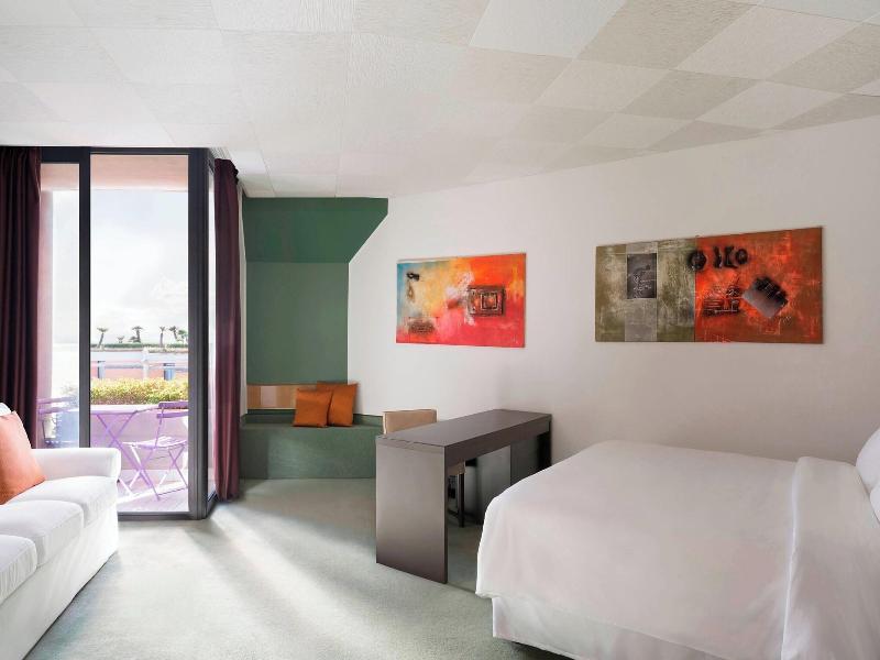 Four Points by Sheraton Catania Hotel & Conference image