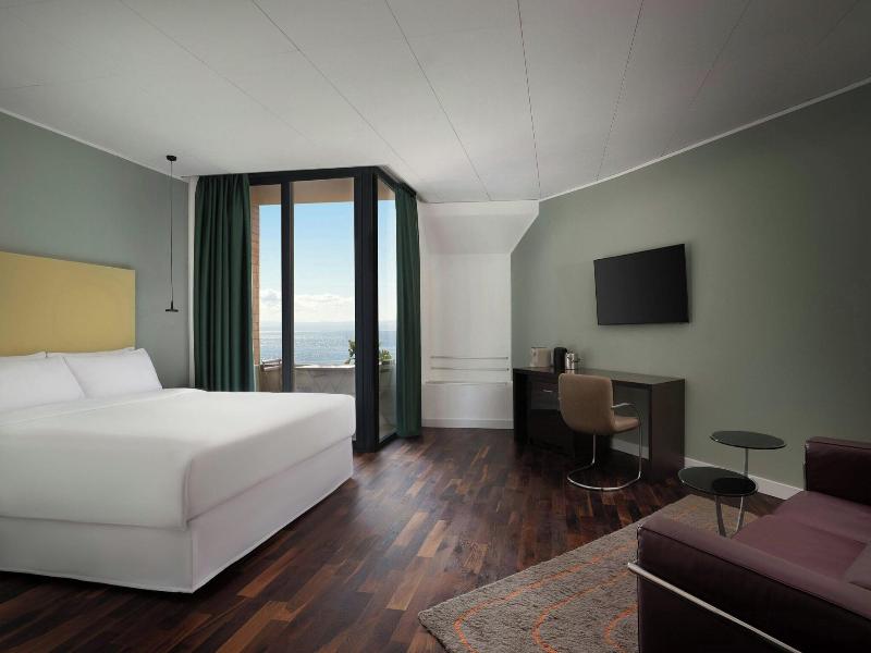 Four Points by Sheraton Catania Hotel & Conference image