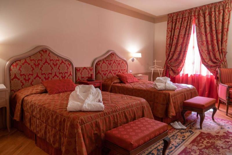 Bed room