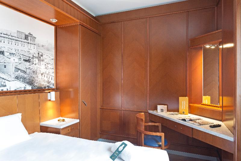Real Fini Via Emilia Hotel